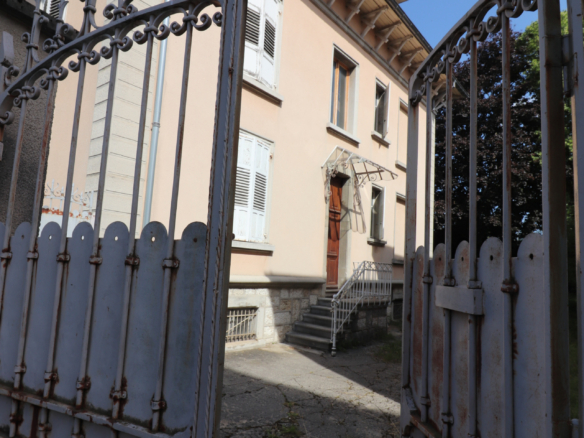 Pontarlier – Maison – 200m²